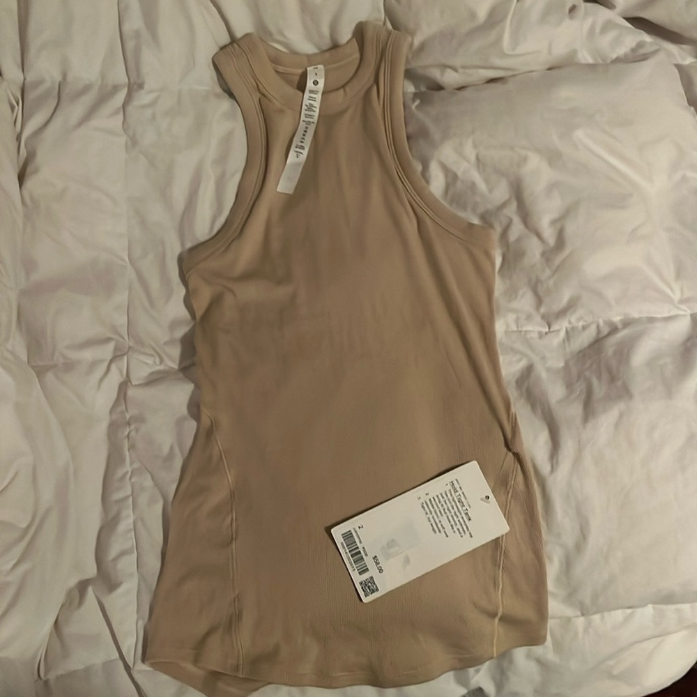 Lululemon hold tight tank